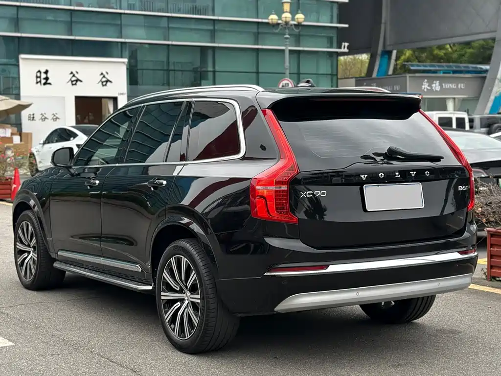 Volvo XC90 2022 — фото 6
