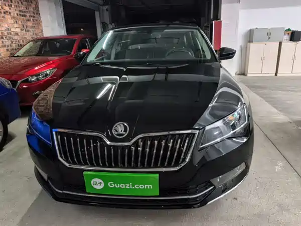 Skoda Superb 2016