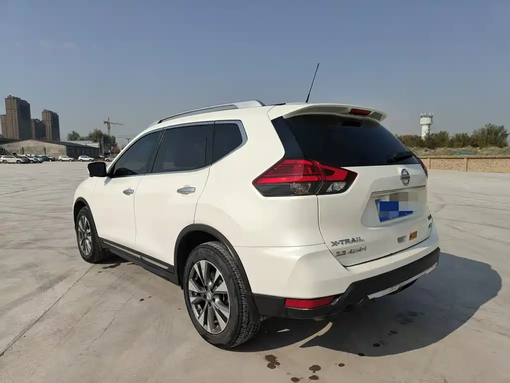 Nissan X-Trail 2018 — фото 7