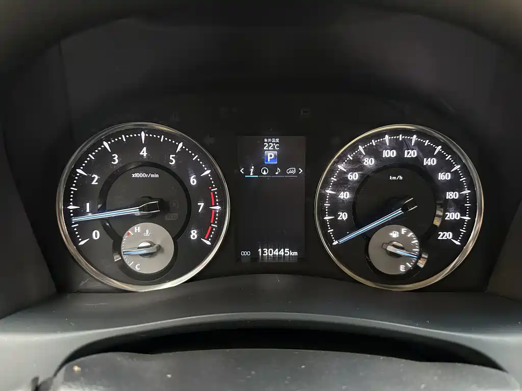 Toyota Alphard 2015 — фото 27