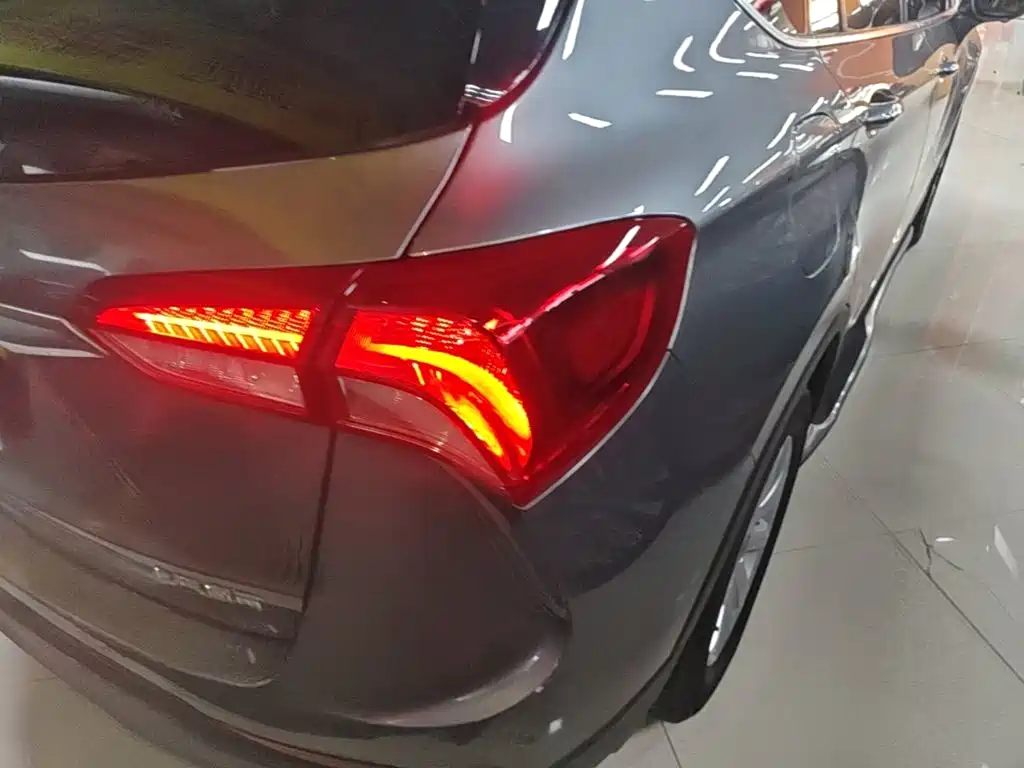 Buick Envision Plus 2020 — фото 8