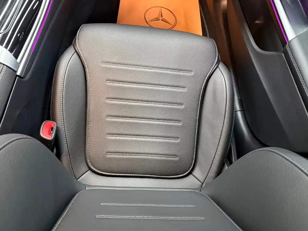 Mercedes-Benz C-Class 2024 — фото 16