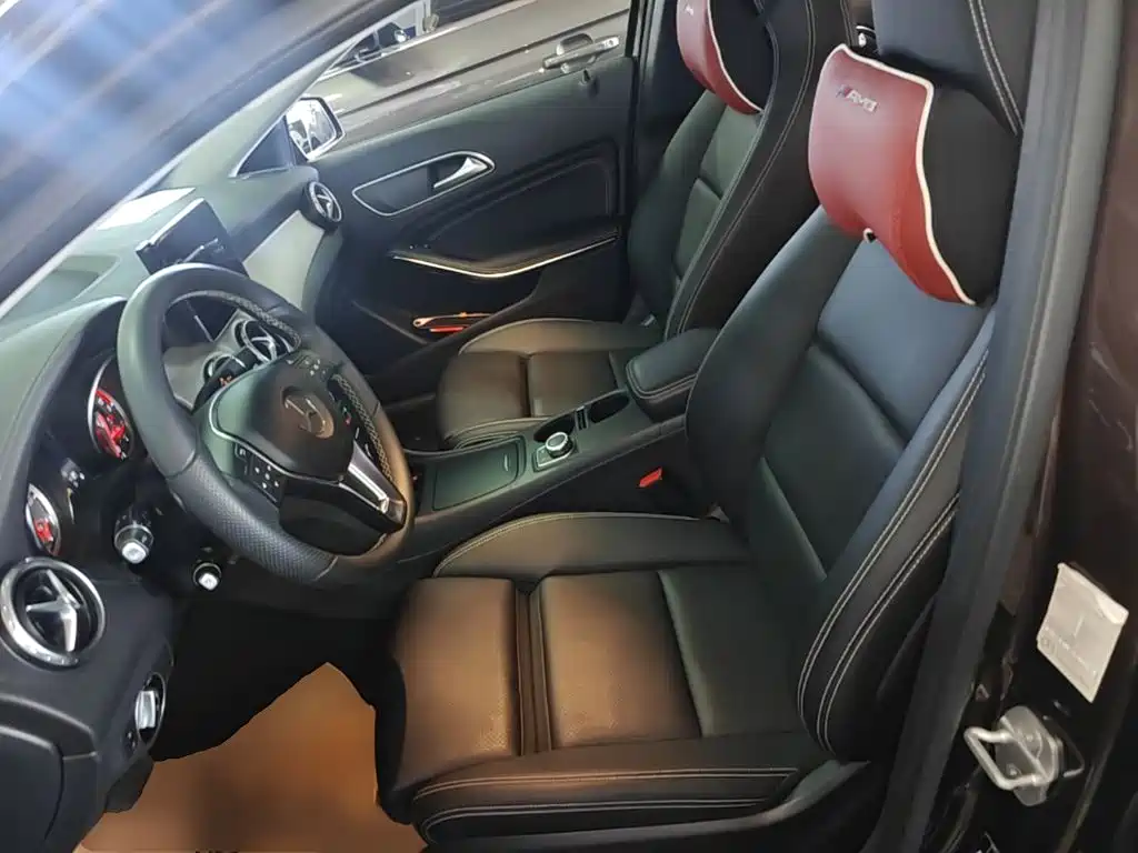 Mercedes-Benz GLA 2016 — фото 15