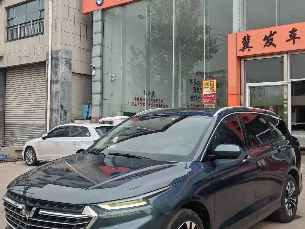 Wuling Victory 2021 — фото 1