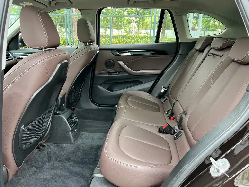BMW X1 2020 — фото 14