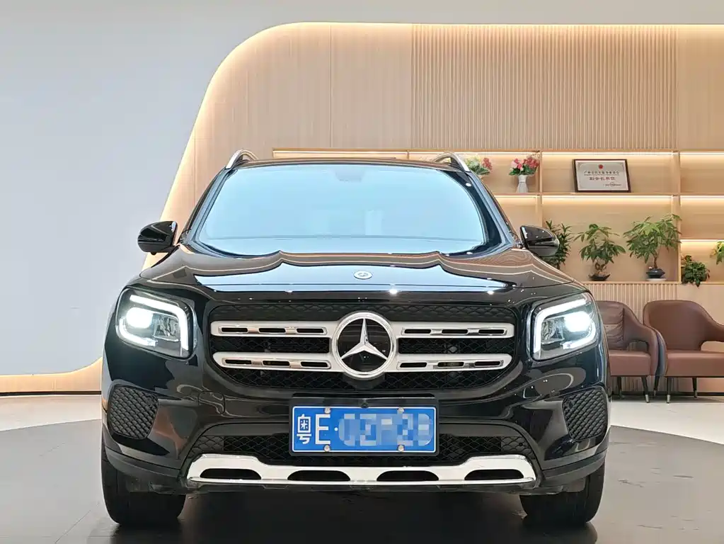 Mercedes-Benz GLB 2022 — фото 2