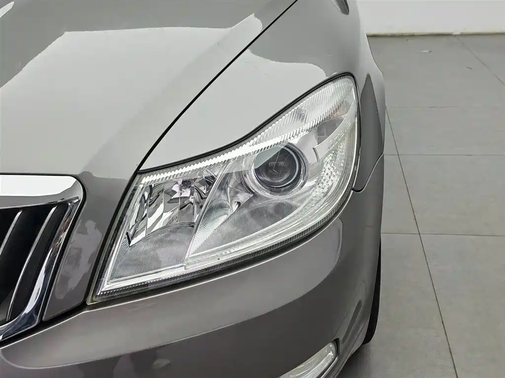 Skoda Octavia 2013 — фото 7