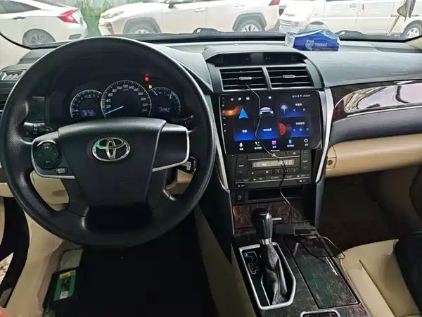 Toyota Camry 2017