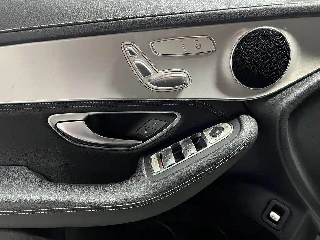 Mercedes-Benz GLC 2020 — фото 11