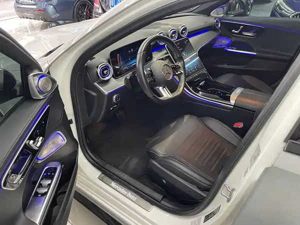 Mercedes-Benz C-Class 2021