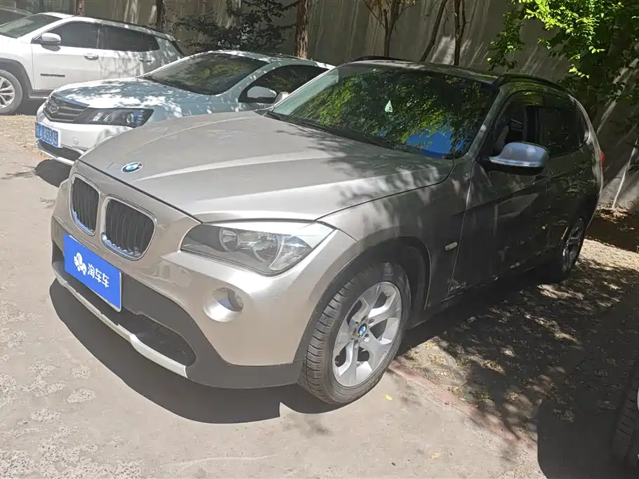 BMW X1 2012 — фото 1