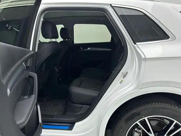 Audi Q5L 2024