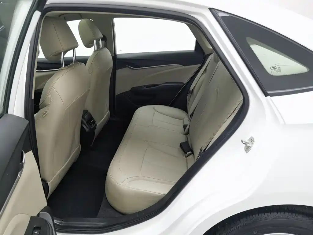 Buick Excelle GT 2020 — фото 15