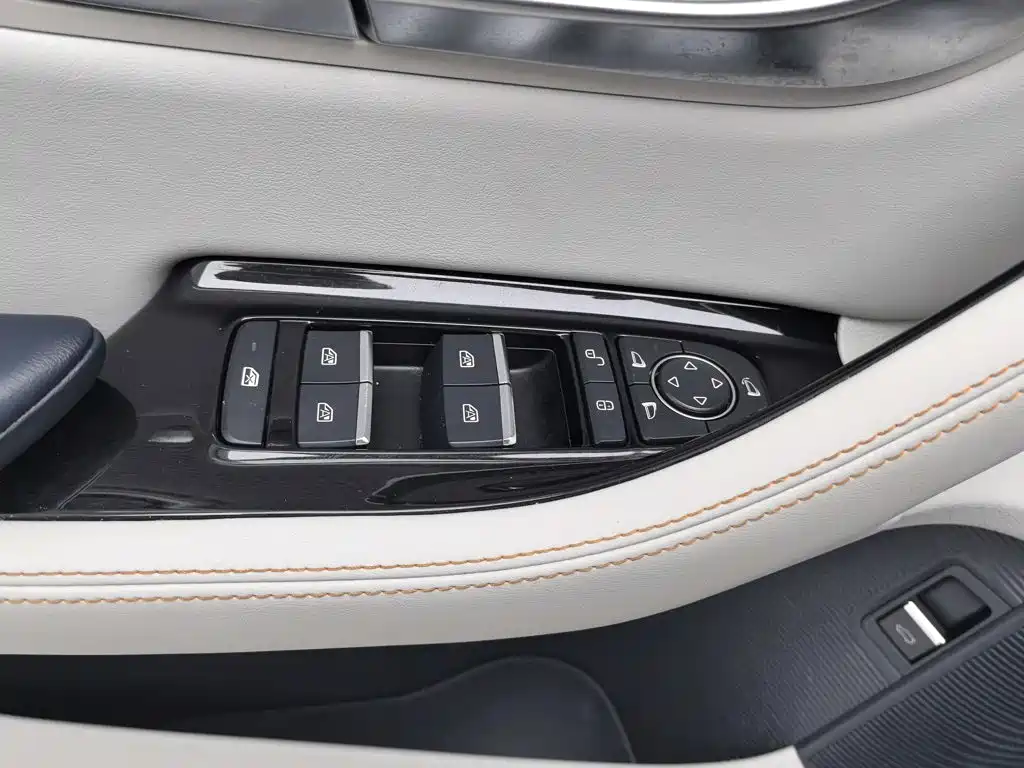 BYD Song PLUS New Energy 2022 — фото 9