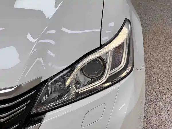 Toyota Crown 2019