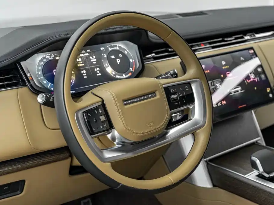Land Rover Range Rover 2024 — фото 17