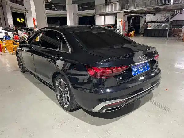Audi A4L 2019