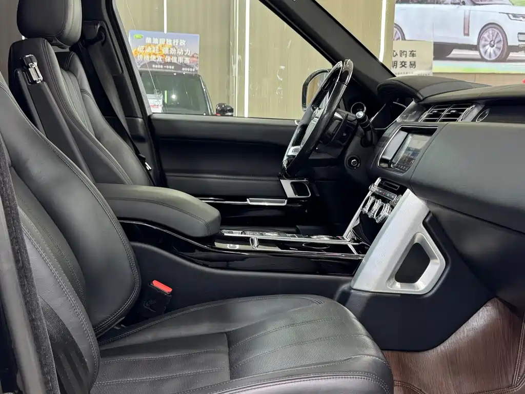 Land Rover Range Rover 2018 — фото 13