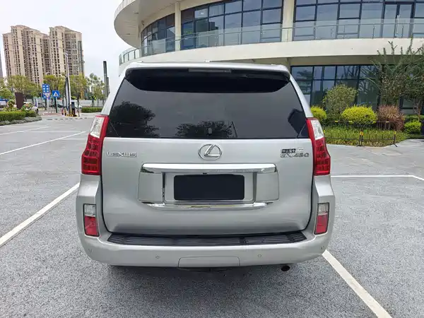 Lexus GX 2011