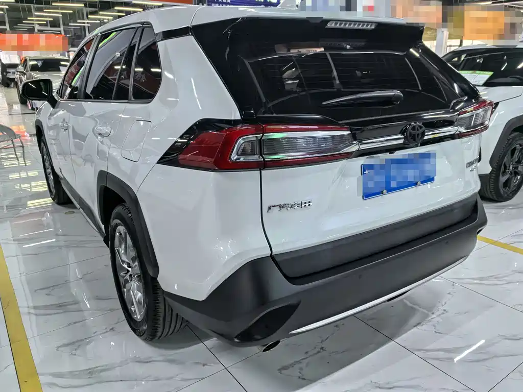 Toyota Wildlander 2021 — фото 4