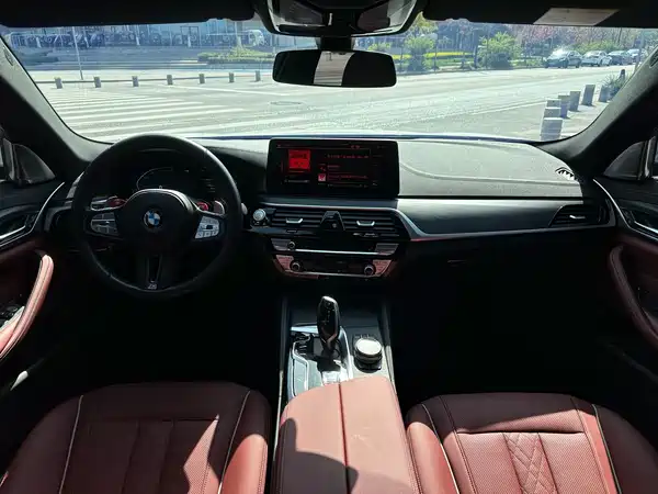BMW 5 Series 2023