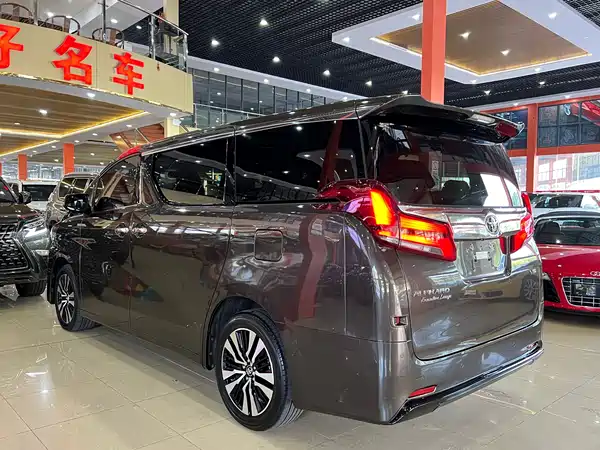 Toyota Alphard 2018