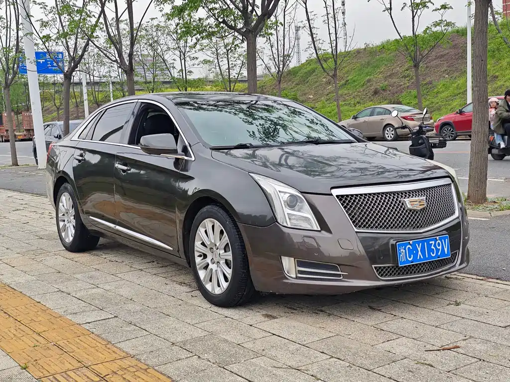 Cadillac XTS 2014 — фото 3