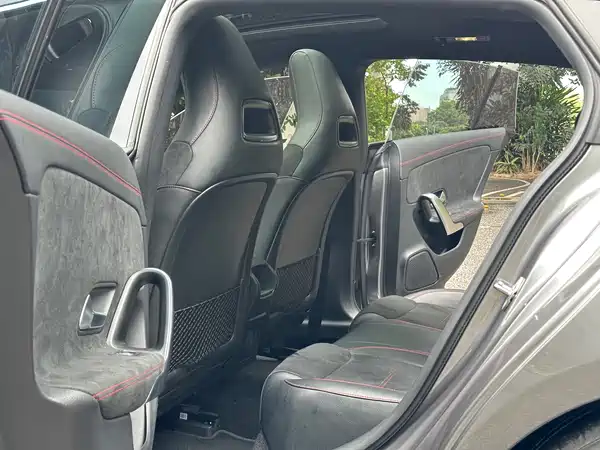 Mercedes-Benz CLA 2023