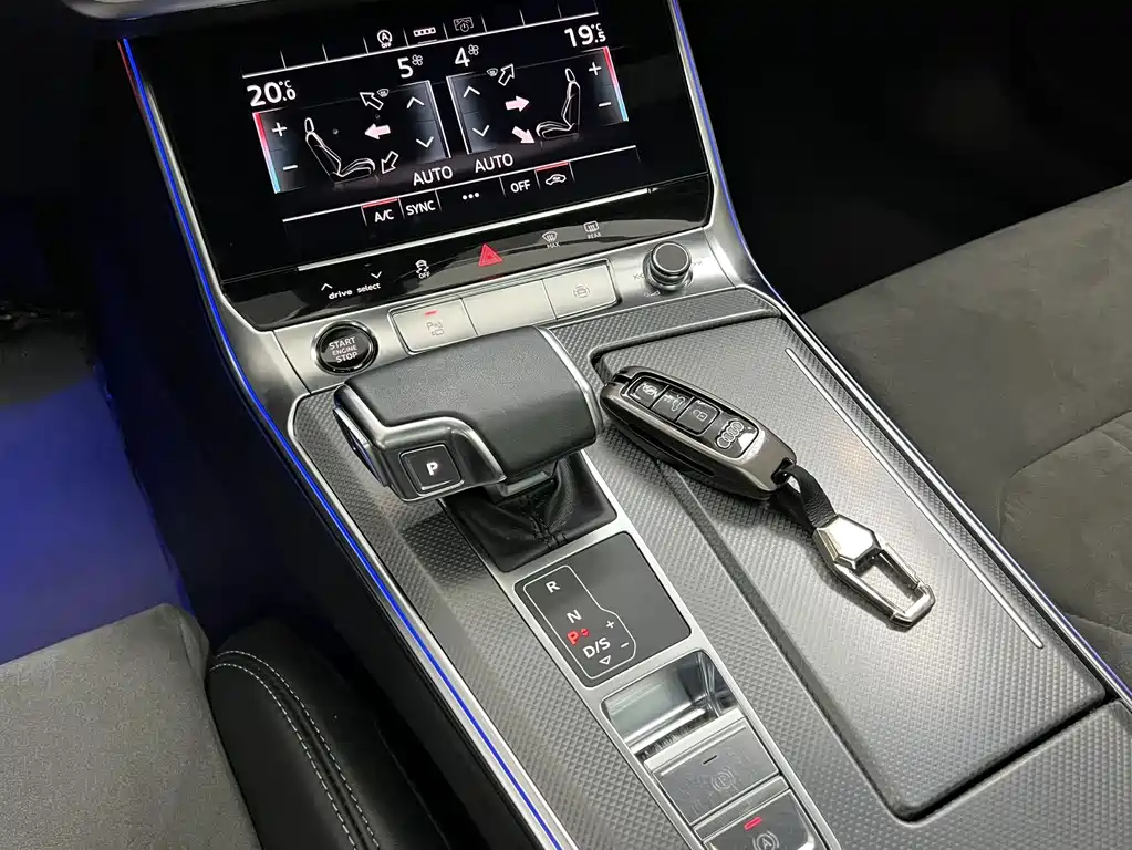 Audi A6L 2024 — фото 17