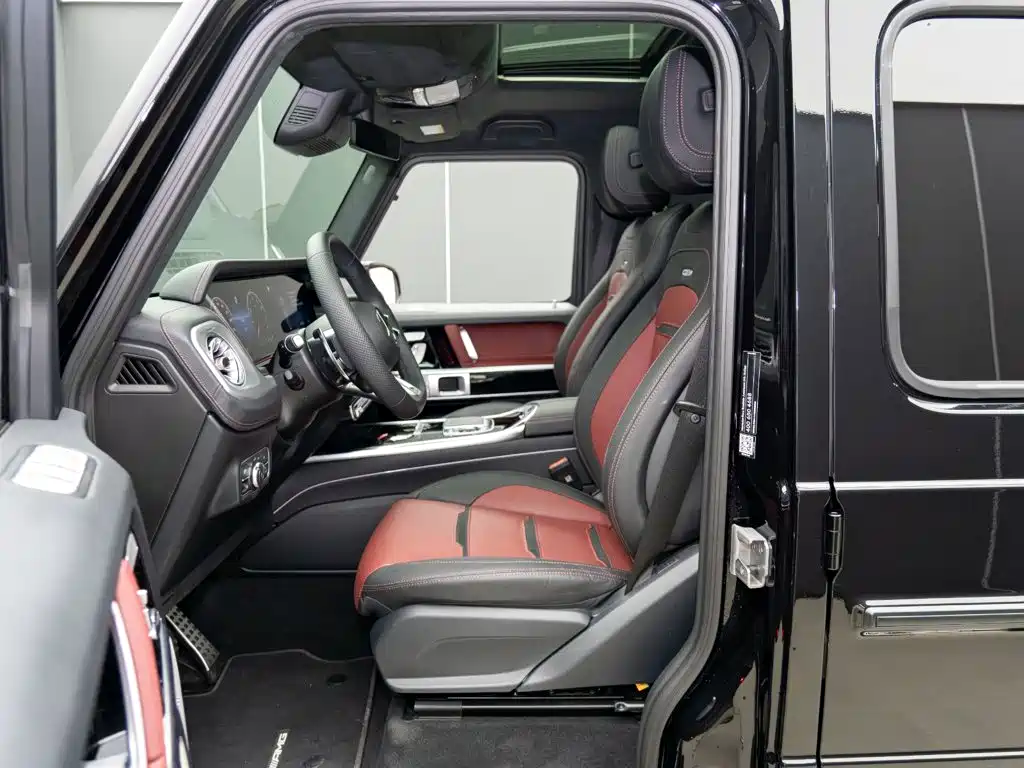Mercedes-Benz G-Class AMG 2025 — фото 7