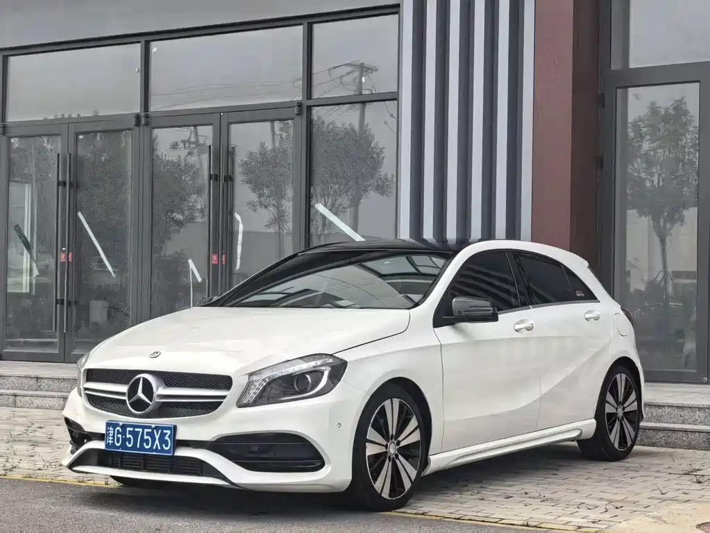 Mercedes-Benz A-Class 2015