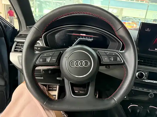 Audi A4L 2022