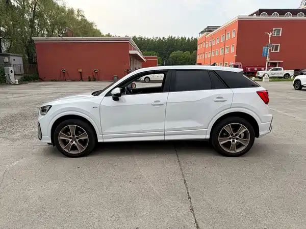 Audi Q2L 2022