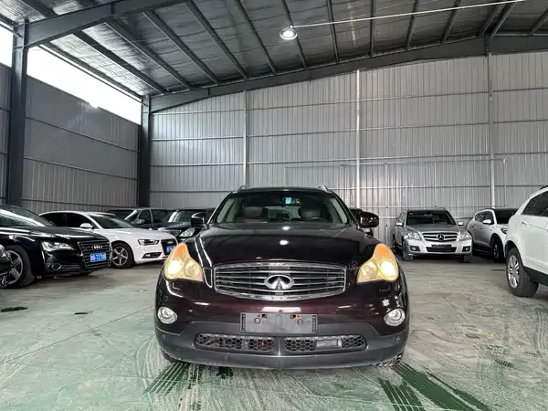 Infiniti EX 2011