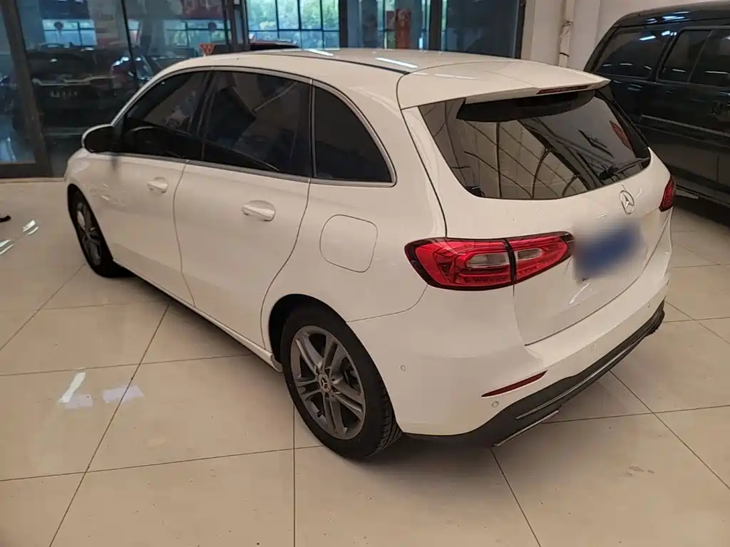 Mercedes-Benz B-Class 2020