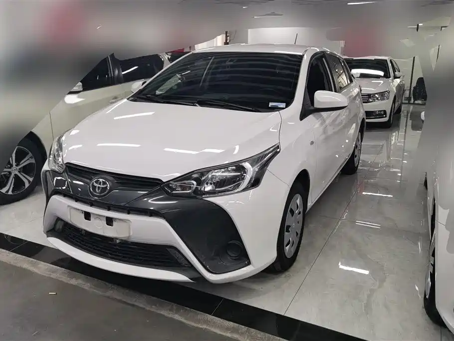 Toyota Yaris L 2018 — фото 1