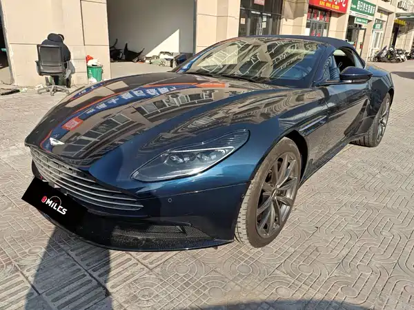 Aston Martin DB11 2020