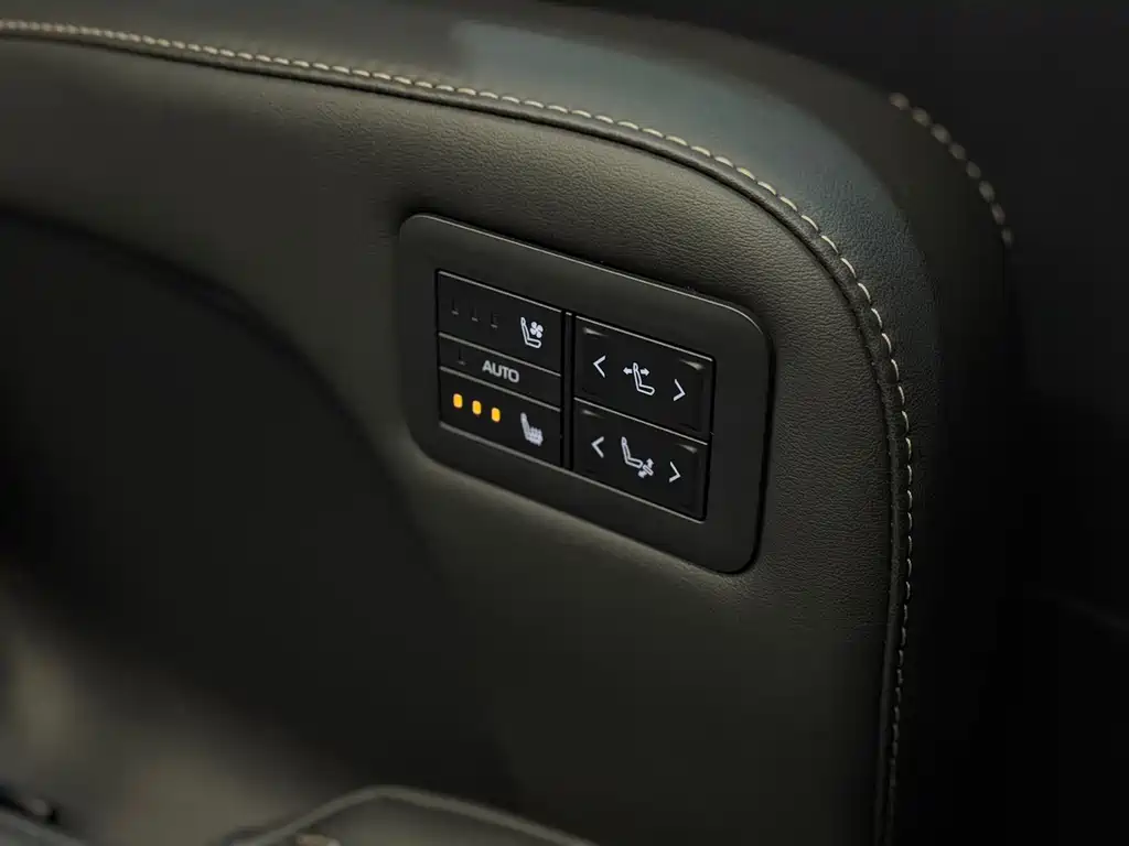 Toyota Alphard 2025 — фото 21