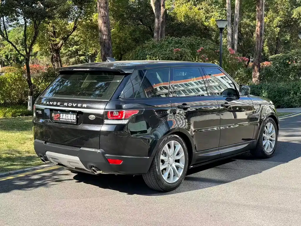 Land Rover Sport 2018 — фото 16