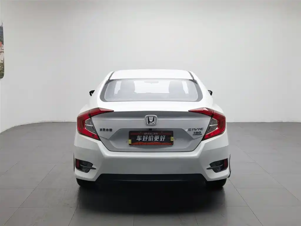 Honda Civic 2018 — фото 4