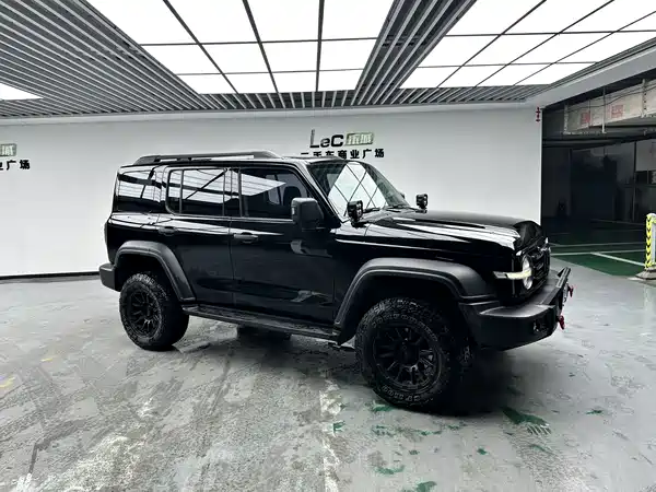 Tank 300 2023