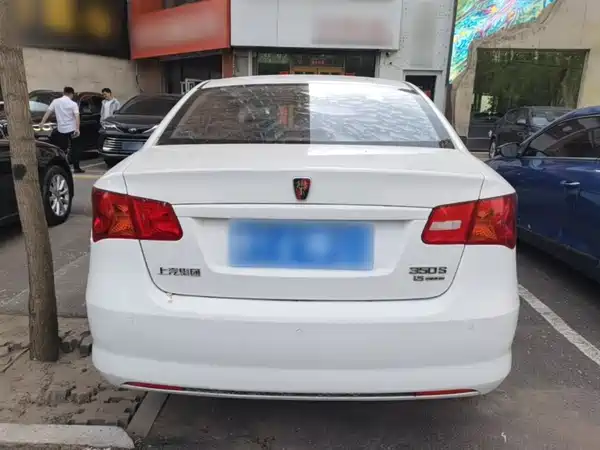Roewe 350 2015