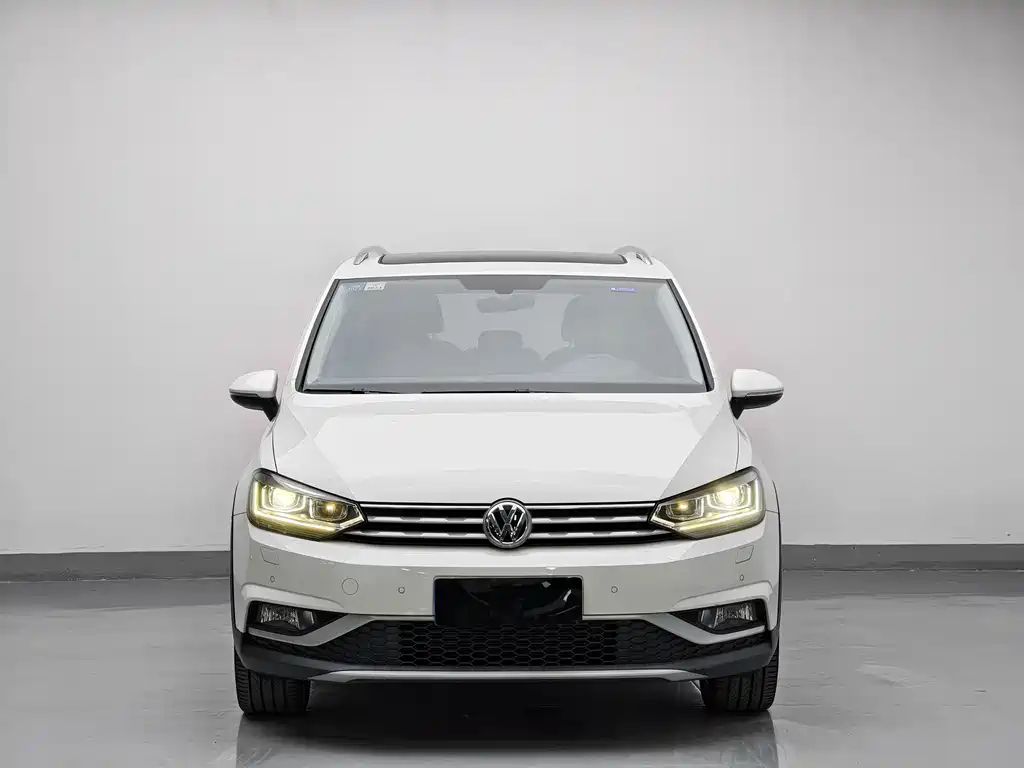 Volkswagen Touran 2019 — фото 2