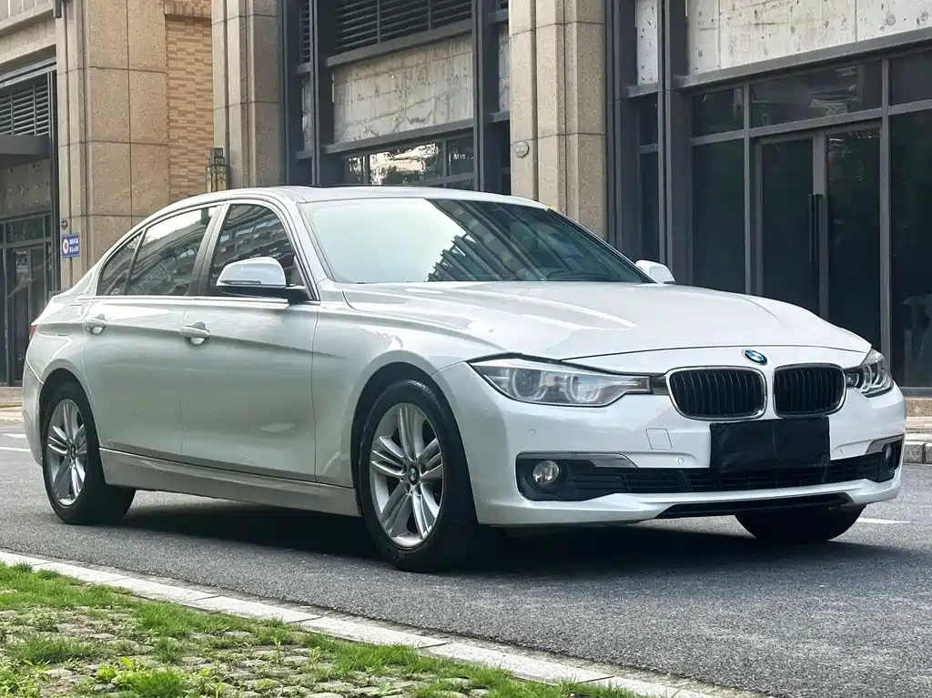 BMW 3 Series 2017 — фото 5