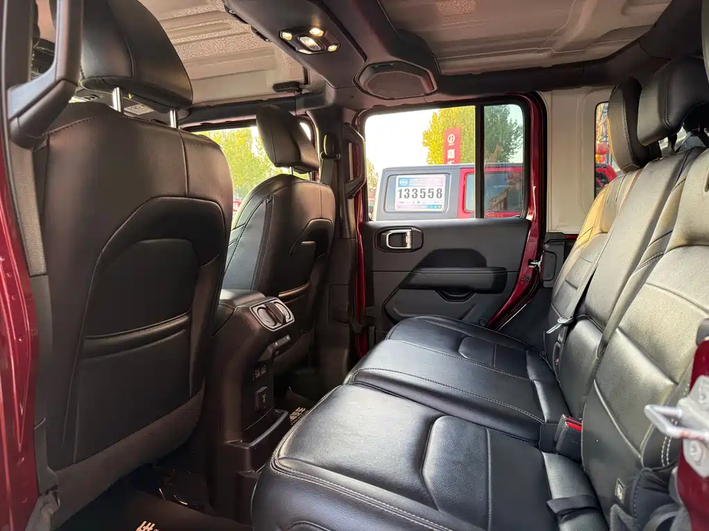 Jeep Wrangler PHEV 2021 — фото 14