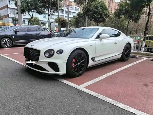 Bentley Continental 2021