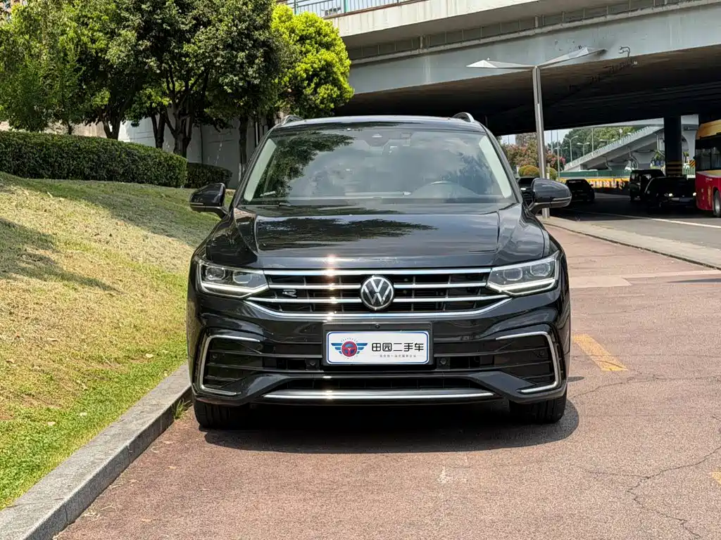 Volkswagen Tiguan L 2023 — фото 2
