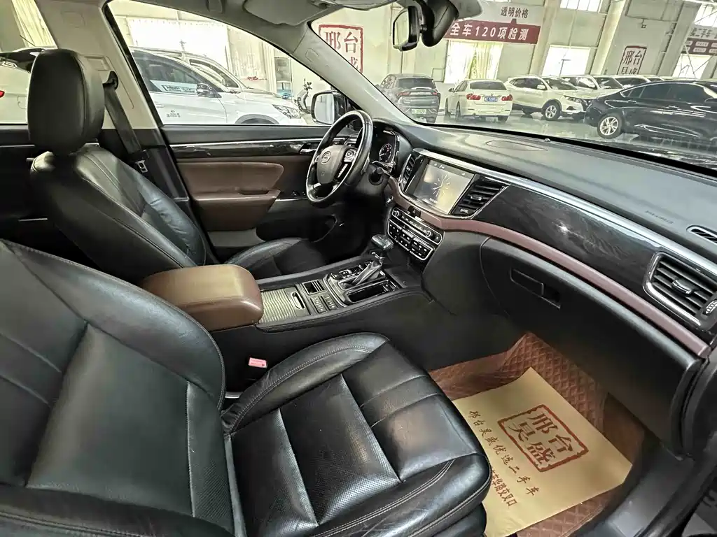 GAC Motor Trumpchi GS8 2018 — фото 11