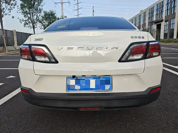 Venucia D60 2017