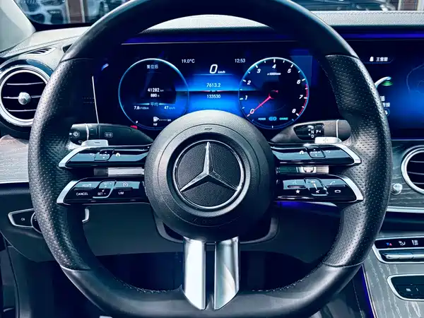 Mercedes-Benz E-Class 2021
